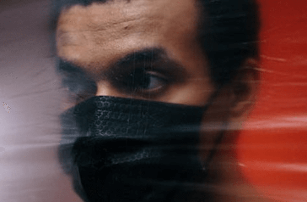 Man wearing a black mask Republicans states coronavirus cases