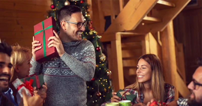 Gifts-that-give-back