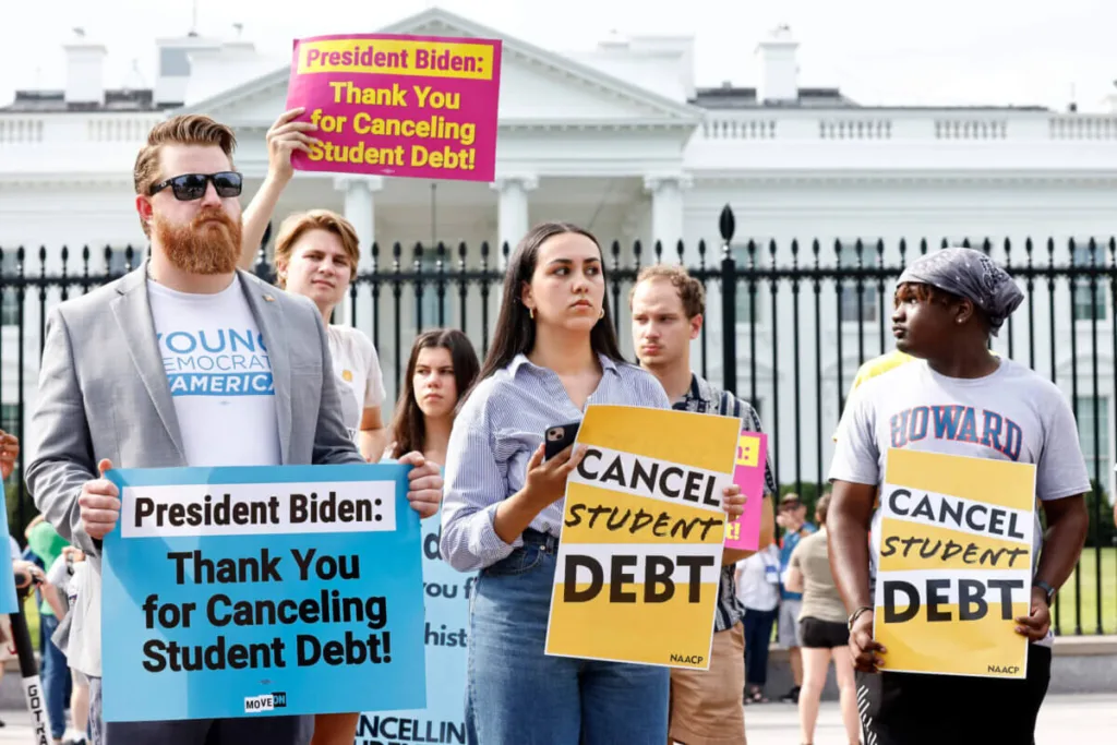 Student Loan Debt - The Keystone Newsroom