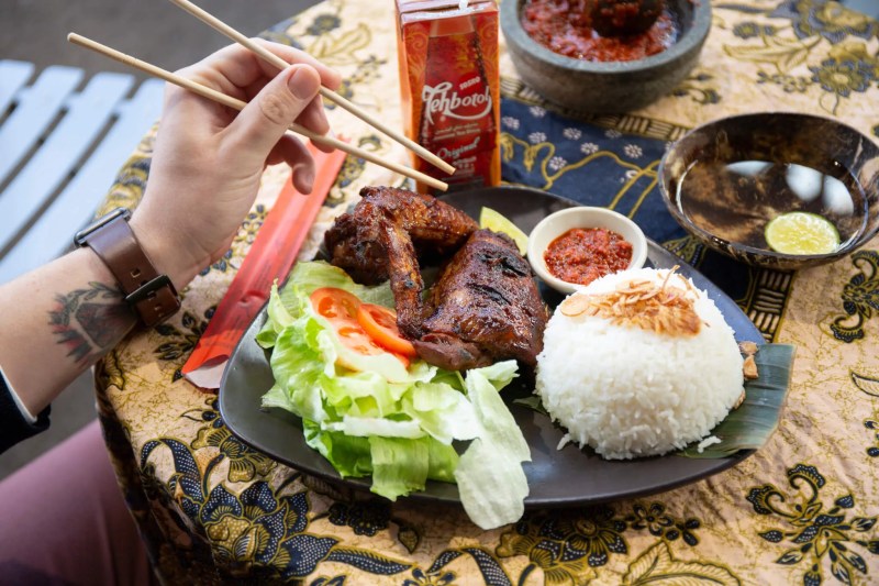 Welcome to Flavortown: 10 Pennsylvania Restaurants Featured on the Food Network