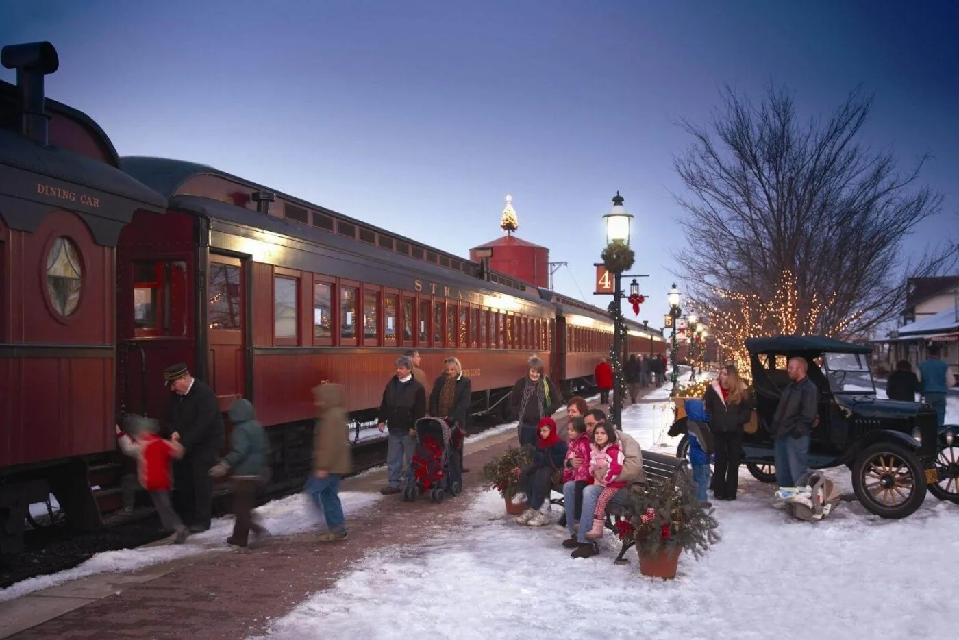All aboard: 7 enchanting Pennsylvania train rides for a cozy holiday experience