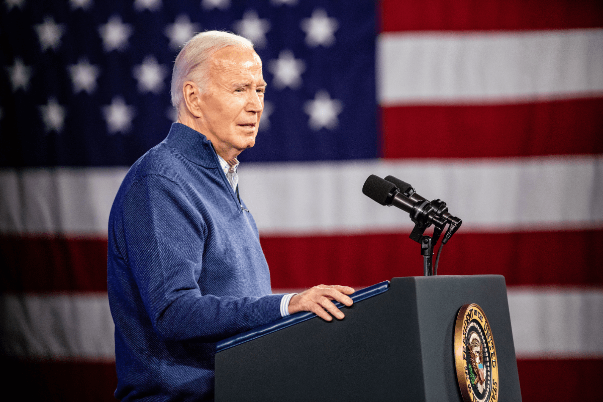 Biden taps into Sen. Bob Casey’s economic agenda as he seeks reelection