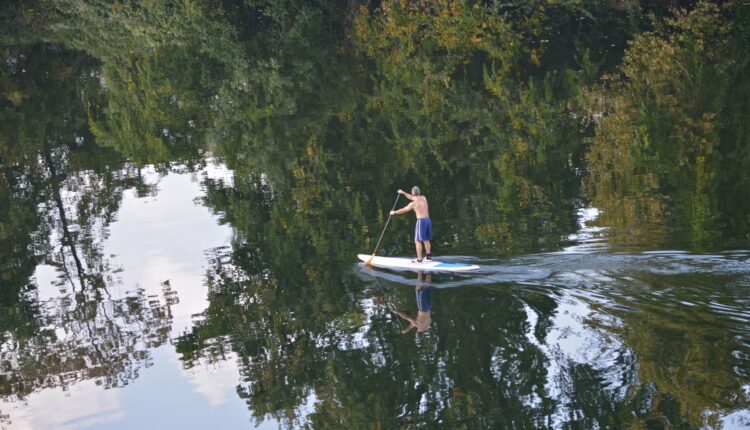 Your guide to stand-up paddleboarding on the Schuylkill River