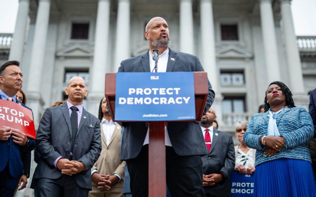 Former US Capitol Police officers attacked on Jan. 6 warn Pa. residents about second Trump term