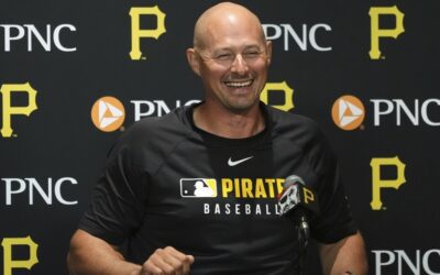 Pirates to keep Don Kelly as manager after improvements in second half