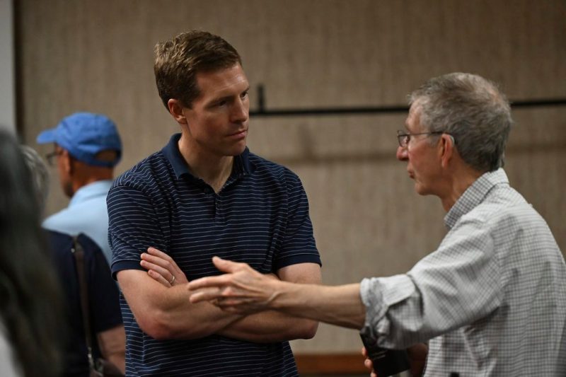 Democrats are trying to figure out what to do about John Fetterman. One of them is stepping up