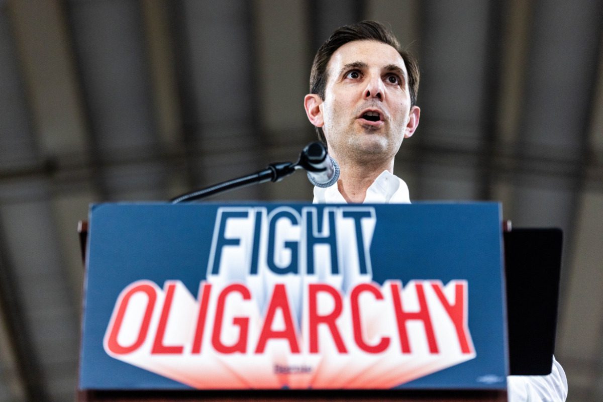 deluzio-oligarchy Chris Deluzio