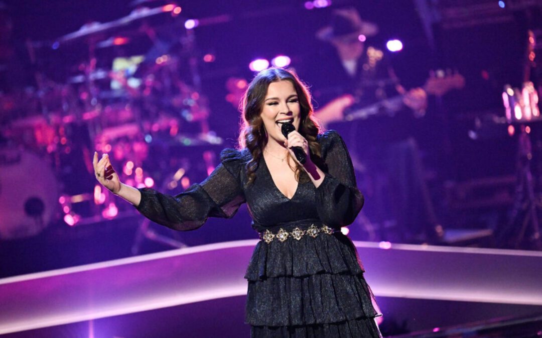 Littlestown native Aubrey Nicole brings stars to tears, causes goosebumps on ‘The Voice’