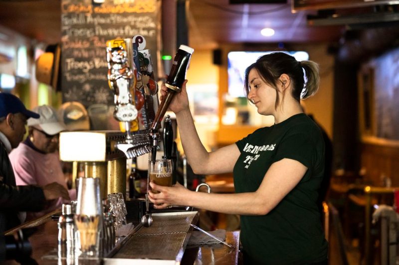 ‘No tax on tips’: What does it mean for Pennsylvania’s tipped workers