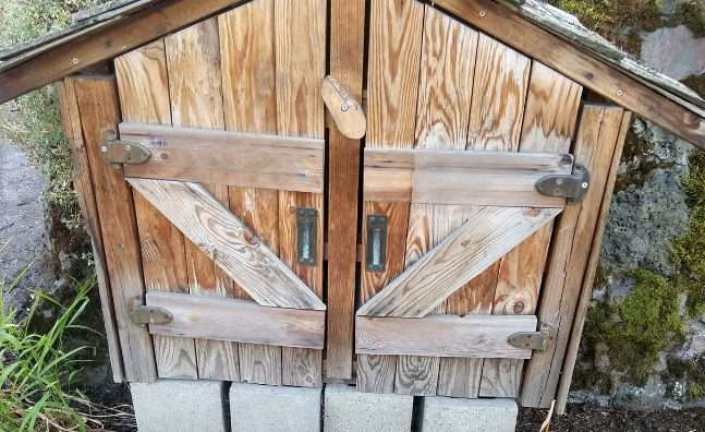 A little free pantry box