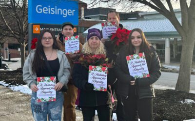 Mifflin county hospital workers deliver Christmas cards and flowers to avert strike